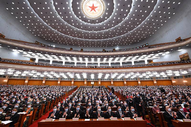 十三届全国人大五次会议在北京人民大会堂举行第二次全体会议